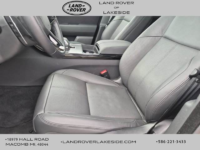 Used 2026 Land Rover Range Rover Velar Dynamic SE AWD/4WD image 12