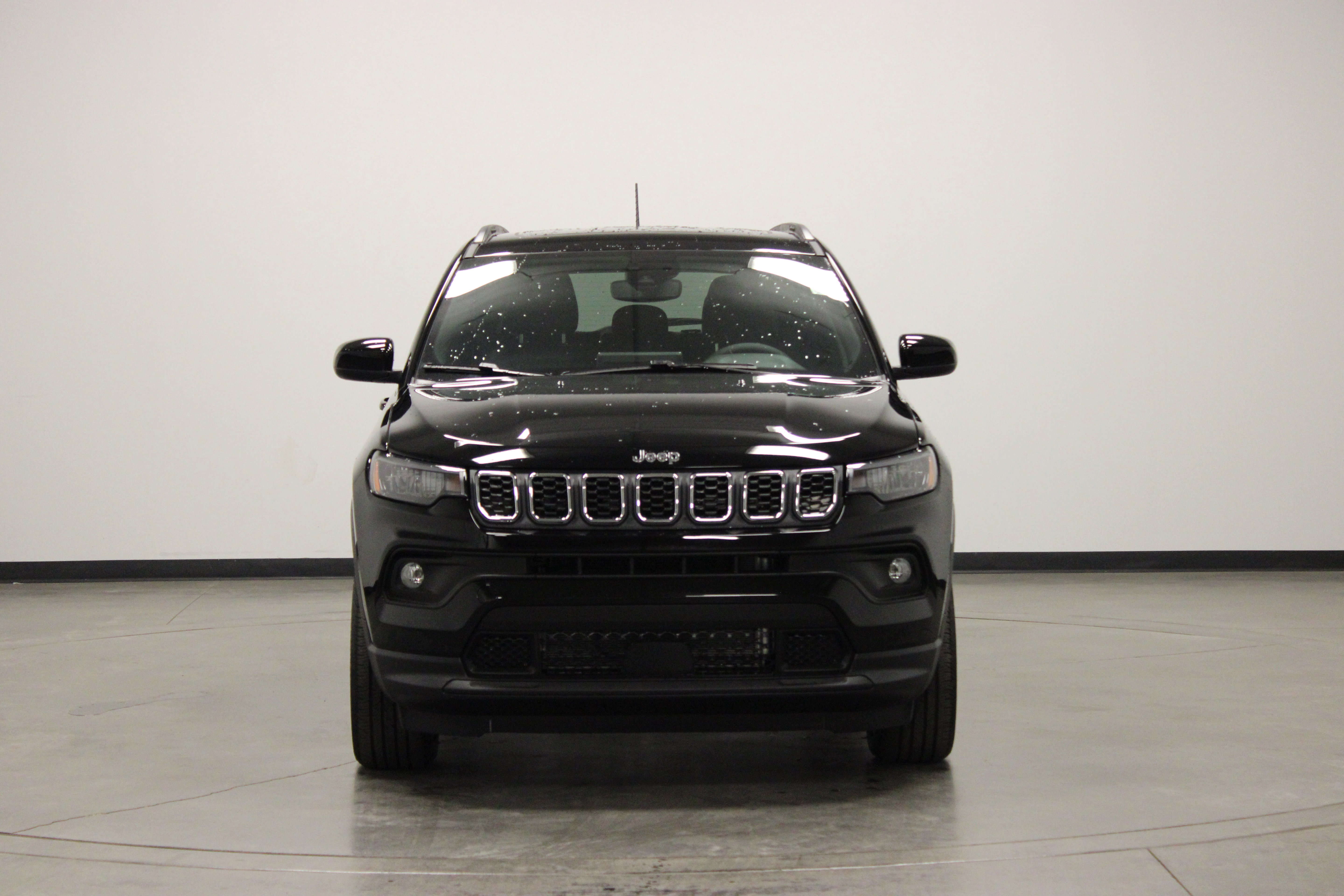 New 2026 Jeep Compass Latitude AWD/4WD image 3