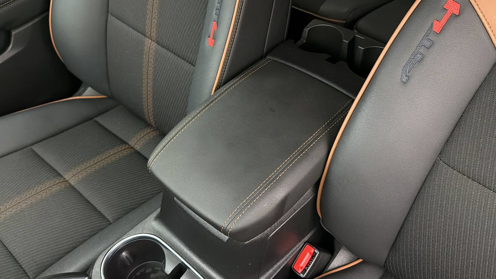 Used 2026 GMC Canyon AT4 AWD/4WD image 26