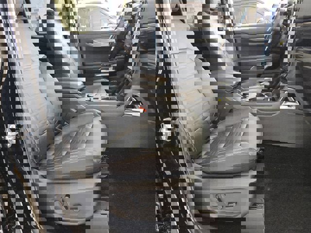 Used 2024 Ford Ranger Lariat w/ Trailer Tow Package image 4