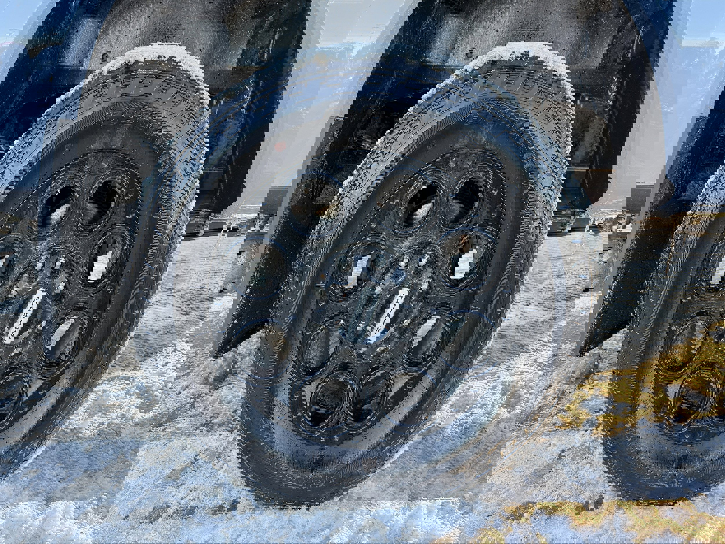 Used 2025 Ford F250 Lariat w/ Black Appearance Package image 30