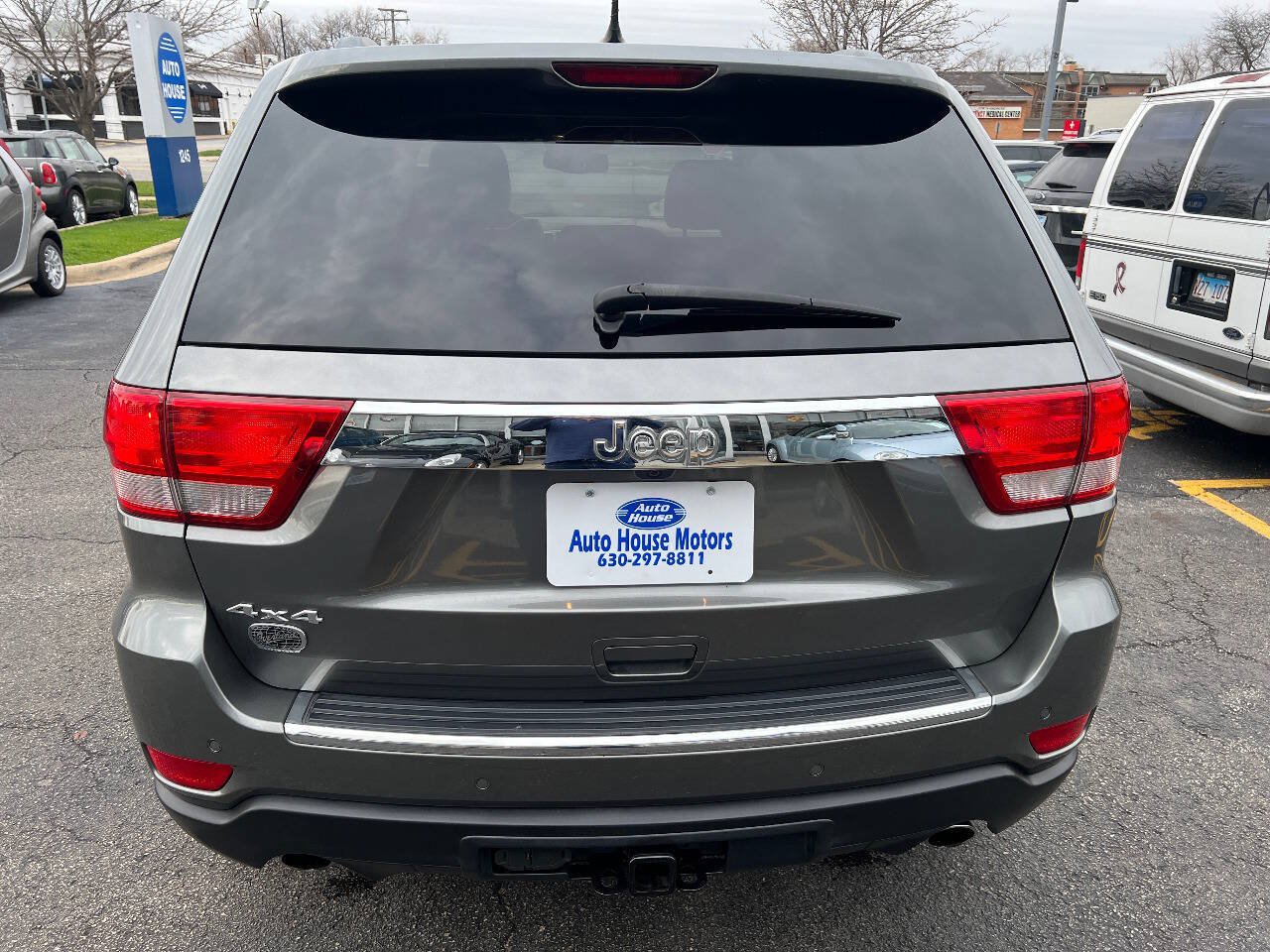 Used 2011 Jeep Grand Cherokee Overland Summit AWD/4WD image 14