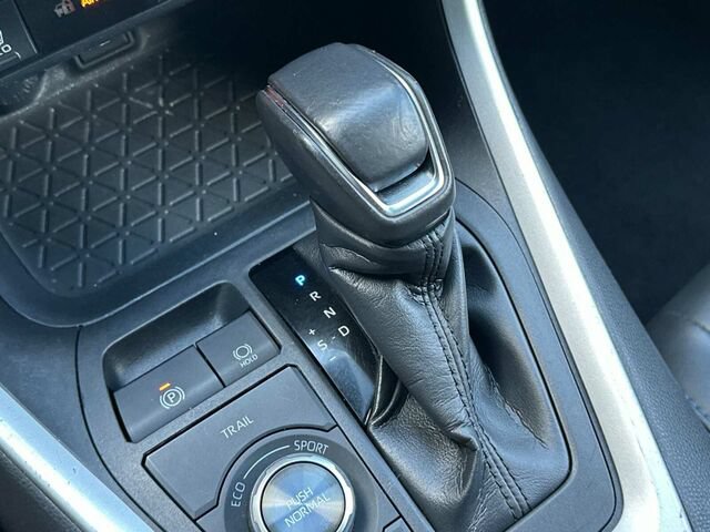 Used 2024 Toyota RAV4 XSE w/ Weather Package AWD/4WD image 25