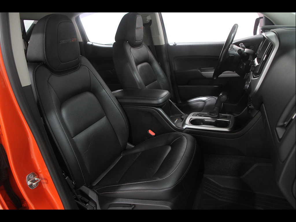 Certified 2019 Chevrolet Colorado ZR2 w/ ZR2 Dusk Special Edition AWD/4WD image 19