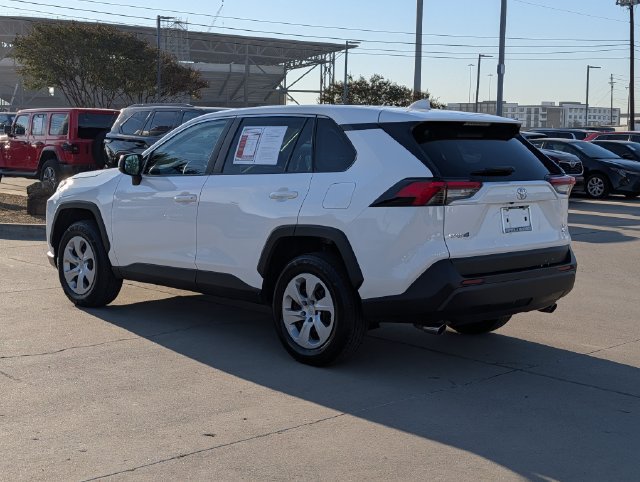 Certified 2025 Toyota RAV4 LE AWD/4WD image 9