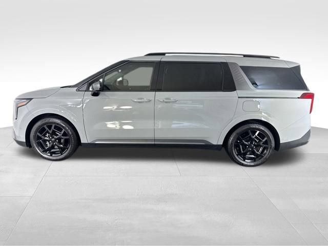 Certified 2026 Kia Carnival SX w/ SX Dark Edition Package FWD image 10