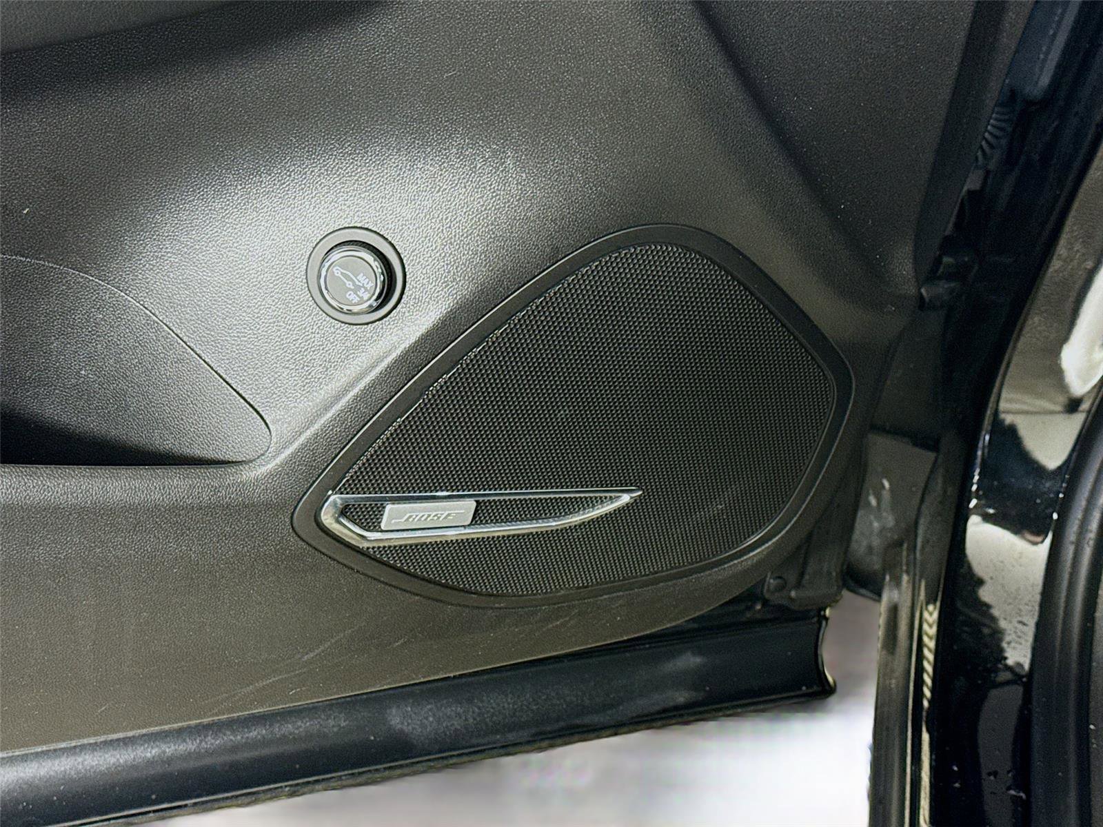 Used 2023 Buick Envision Avenir image 13