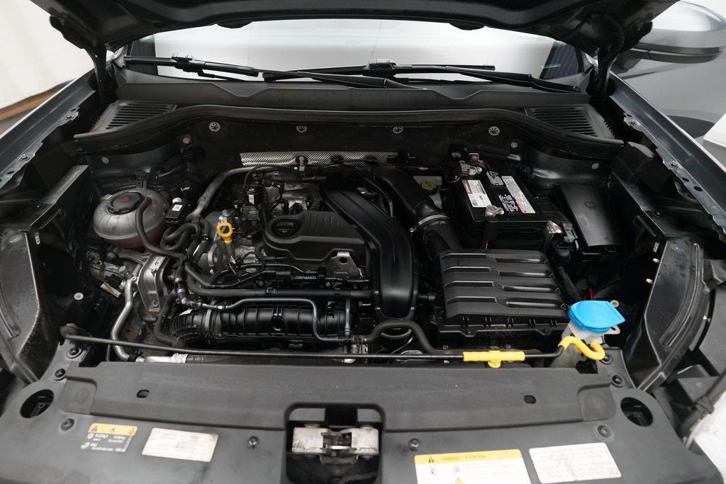 Used 2022 Volkswagen Taos SE image 3