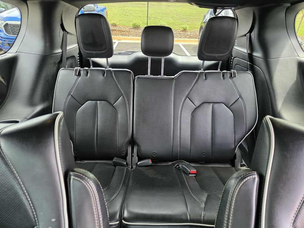 Used 2021 Chrysler Pacifica Limited w/ S Appearance Package FWD image 29
