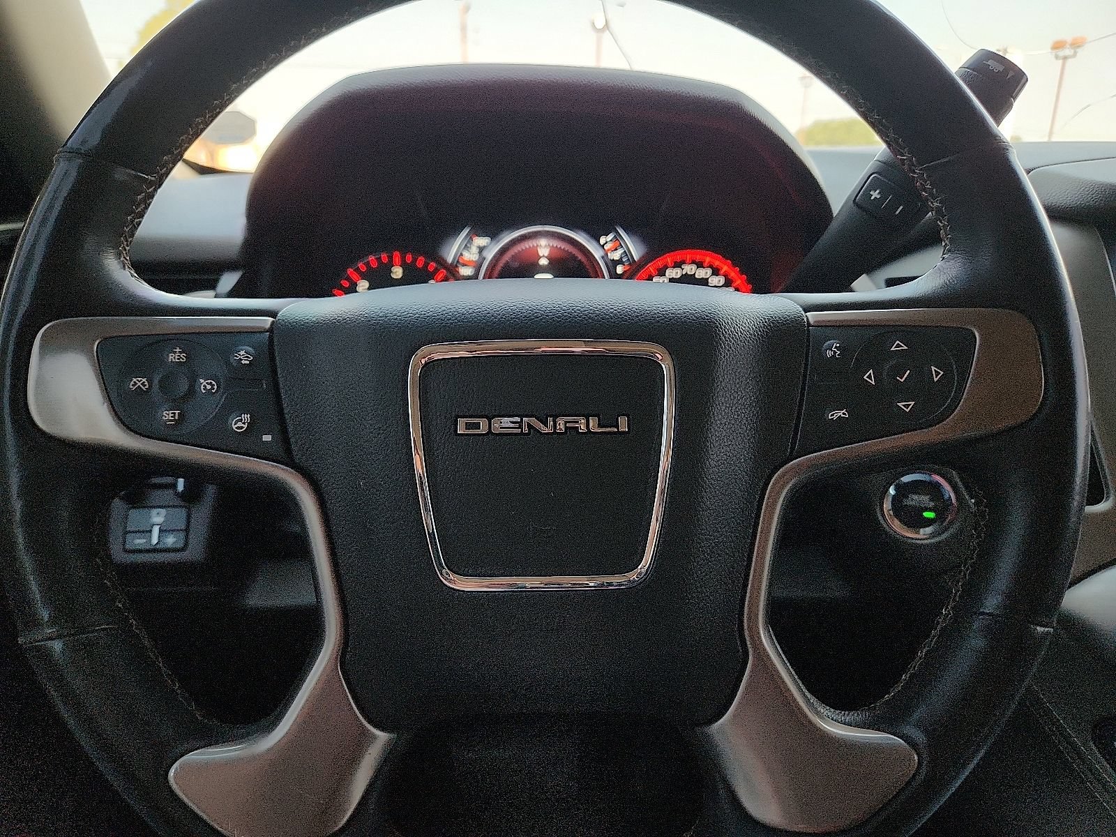 Used 2016 GMC Yukon XL Denali w/ Open Road Package AWD/4WD image 19