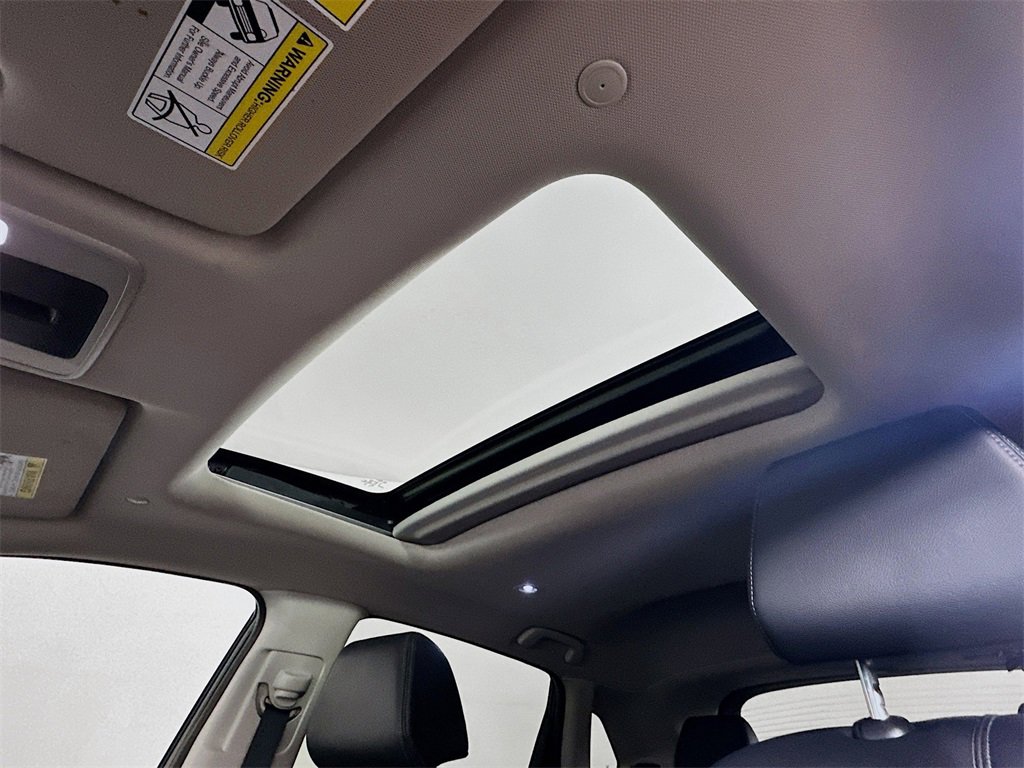 Used 2024 Honda HR-V EX-L image 11