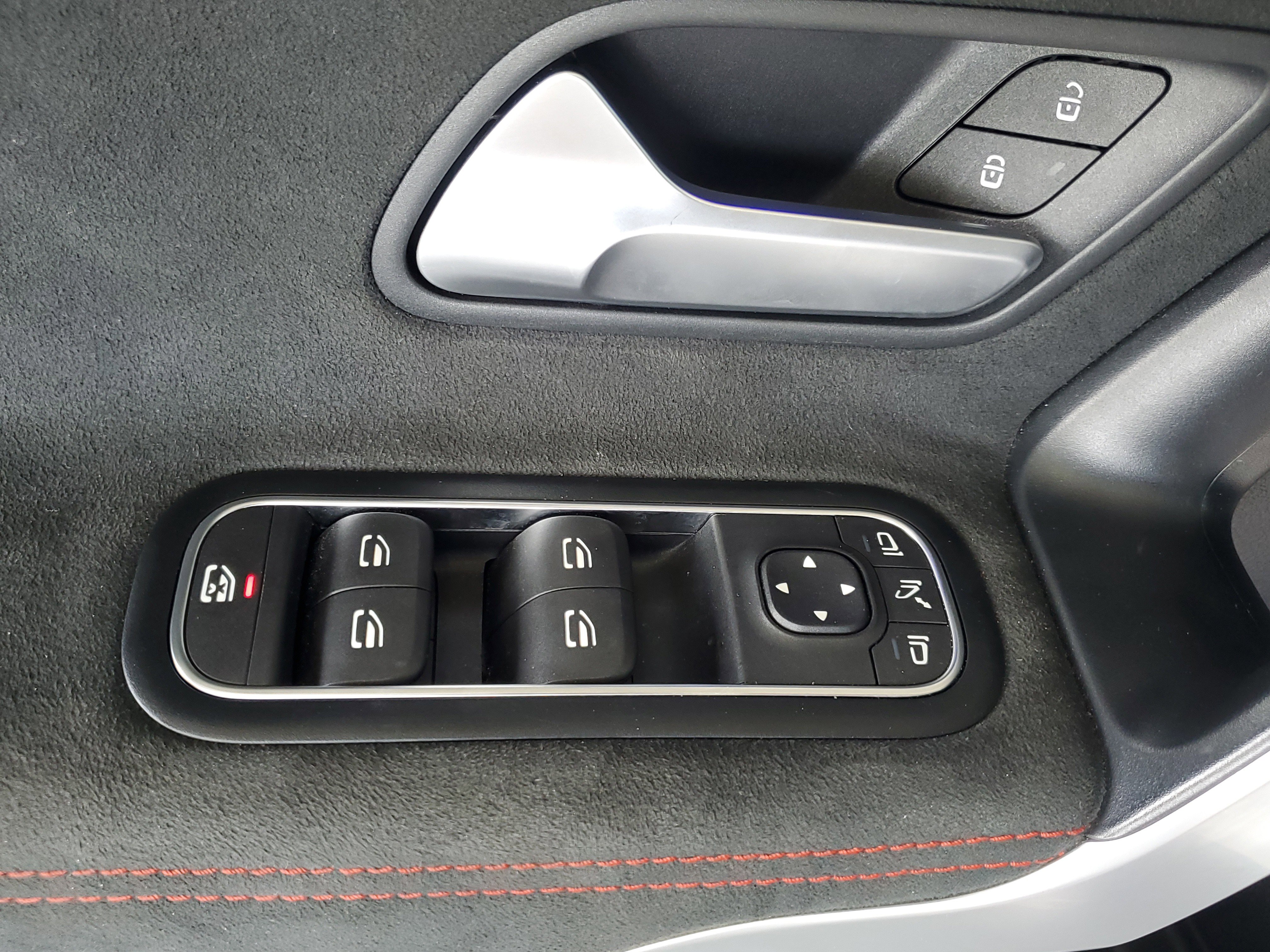 Used 2023 Mercedes-Benz CLA 250 w/ AMG Line image 15