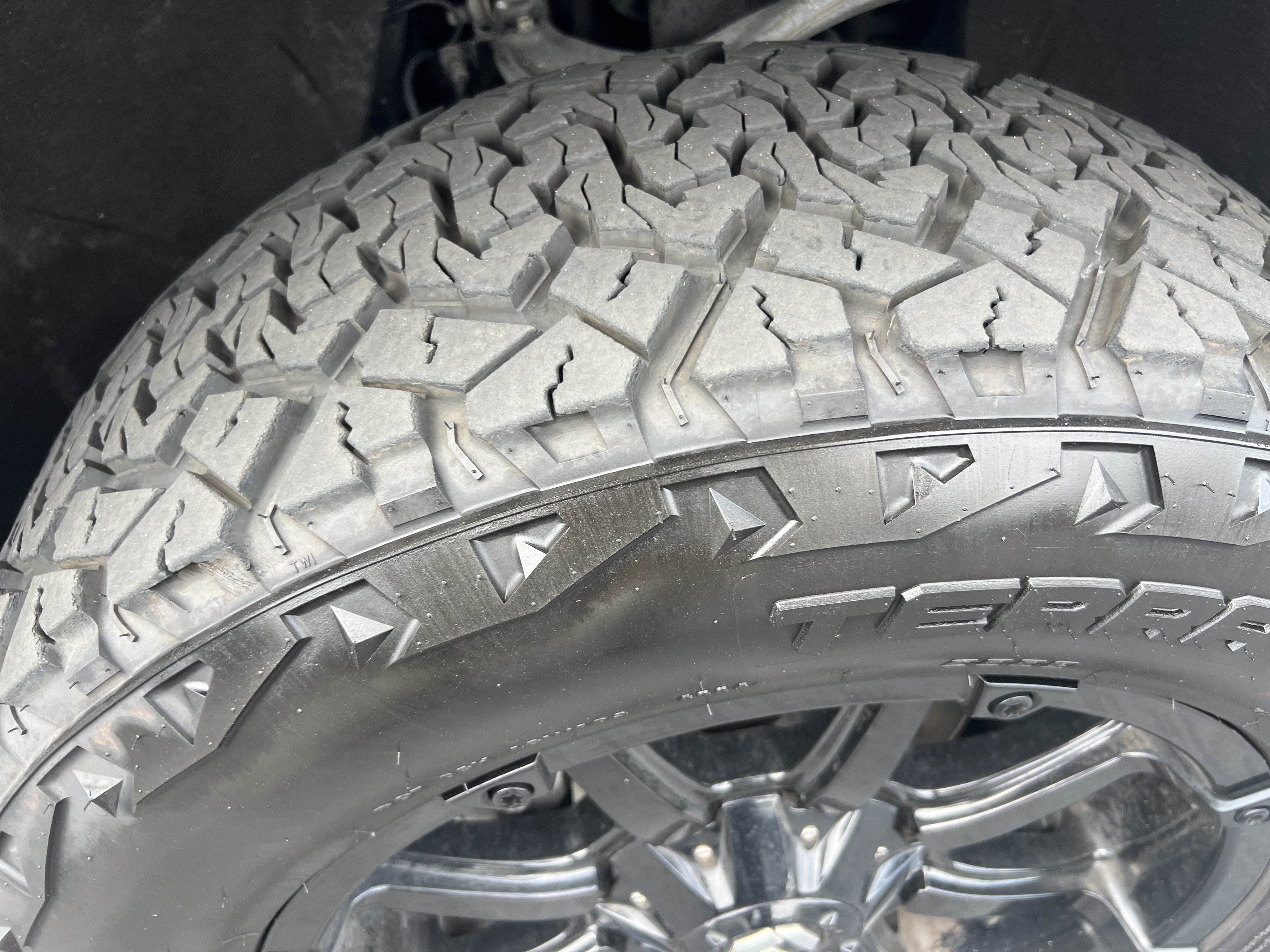 Used 2019 GMC Sierra 1500 SLE w/ SLE Value Package AWD/4WD image 12