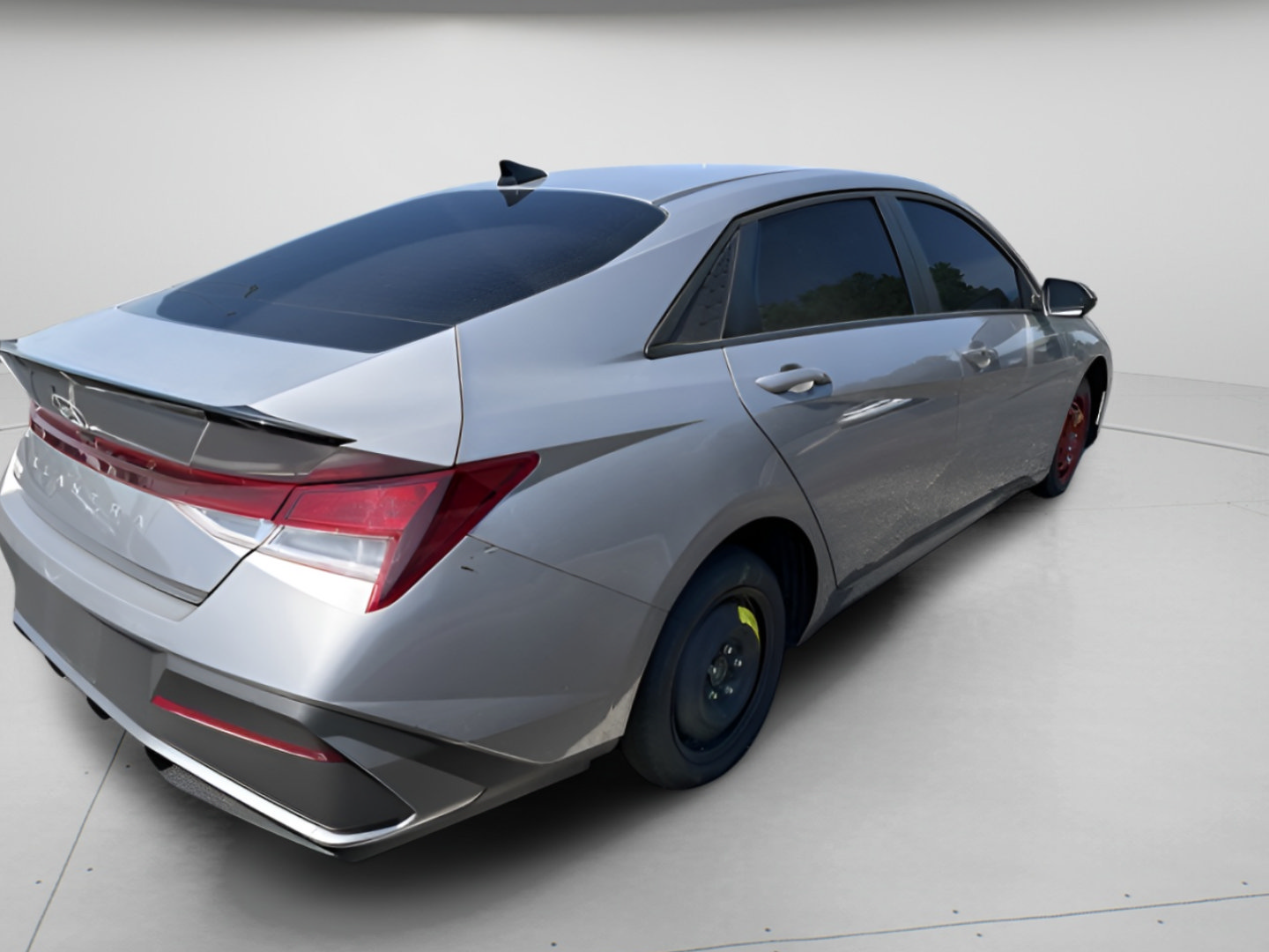 Used 2025 Hyundai Elantra Sport FWD image 6