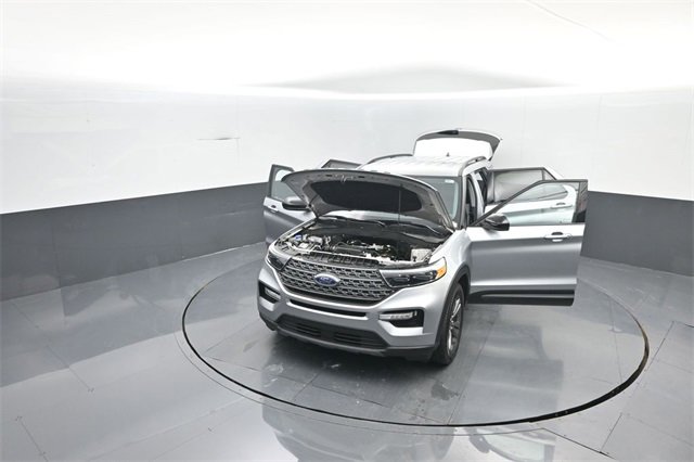 Certified 2023 Ford Explorer XLT w/ Equipment Group 202A image 38