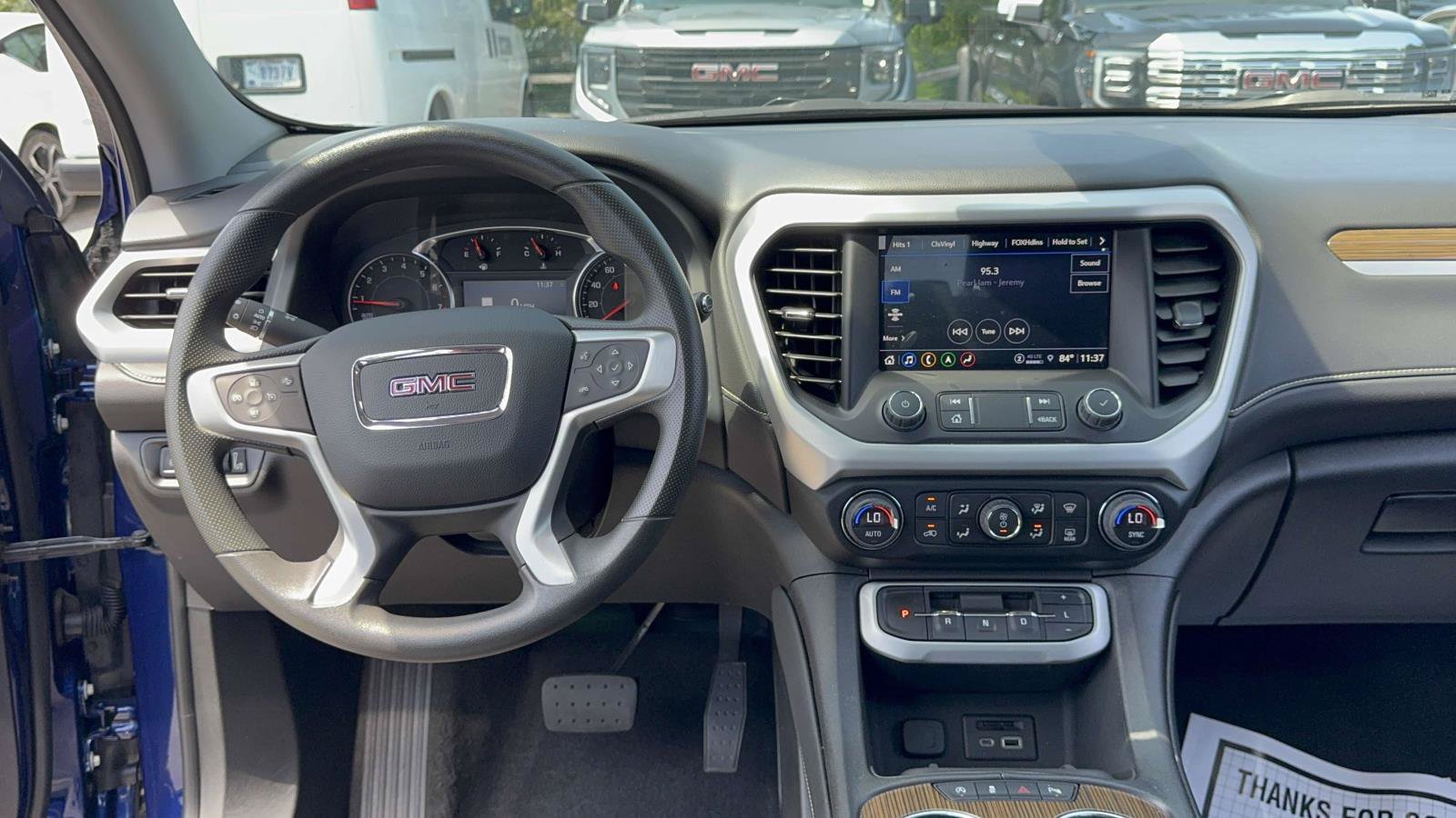 Used 2023 GMC Acadia SLE w/ Driver Convenience Package AWD/4WD image 13