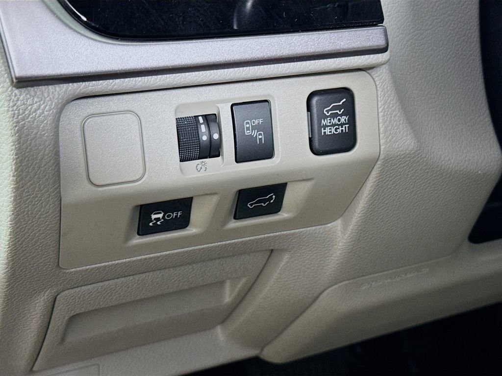 Used 2017 Subaru Forester 2.5i Limited w/ Popular Package #2 image 10