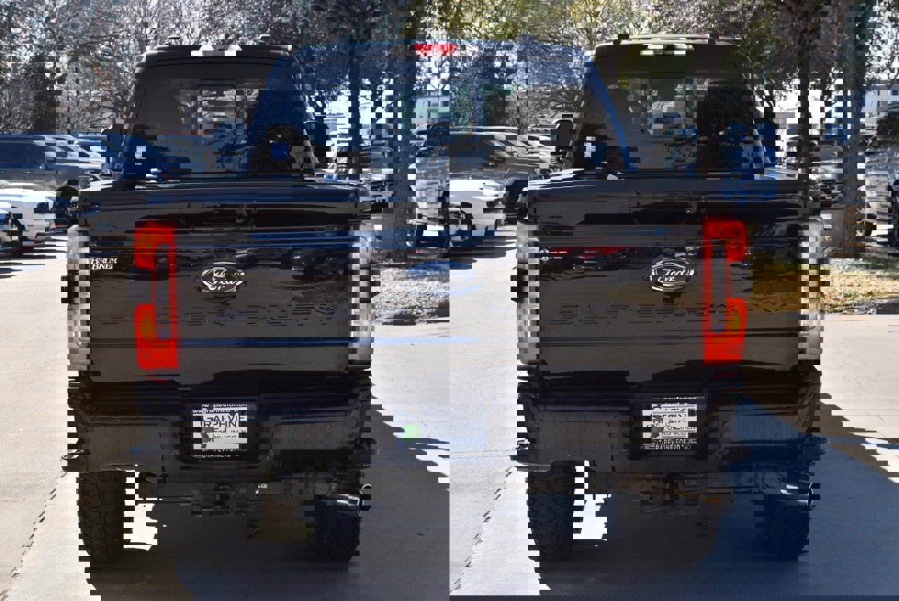 Used 2023 Ford F350 Lariat w/ Lariat Ultimate Package image 9