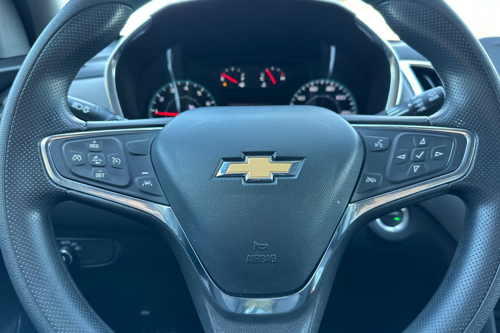 Used 2024 Chevrolet Equinox LS image 26