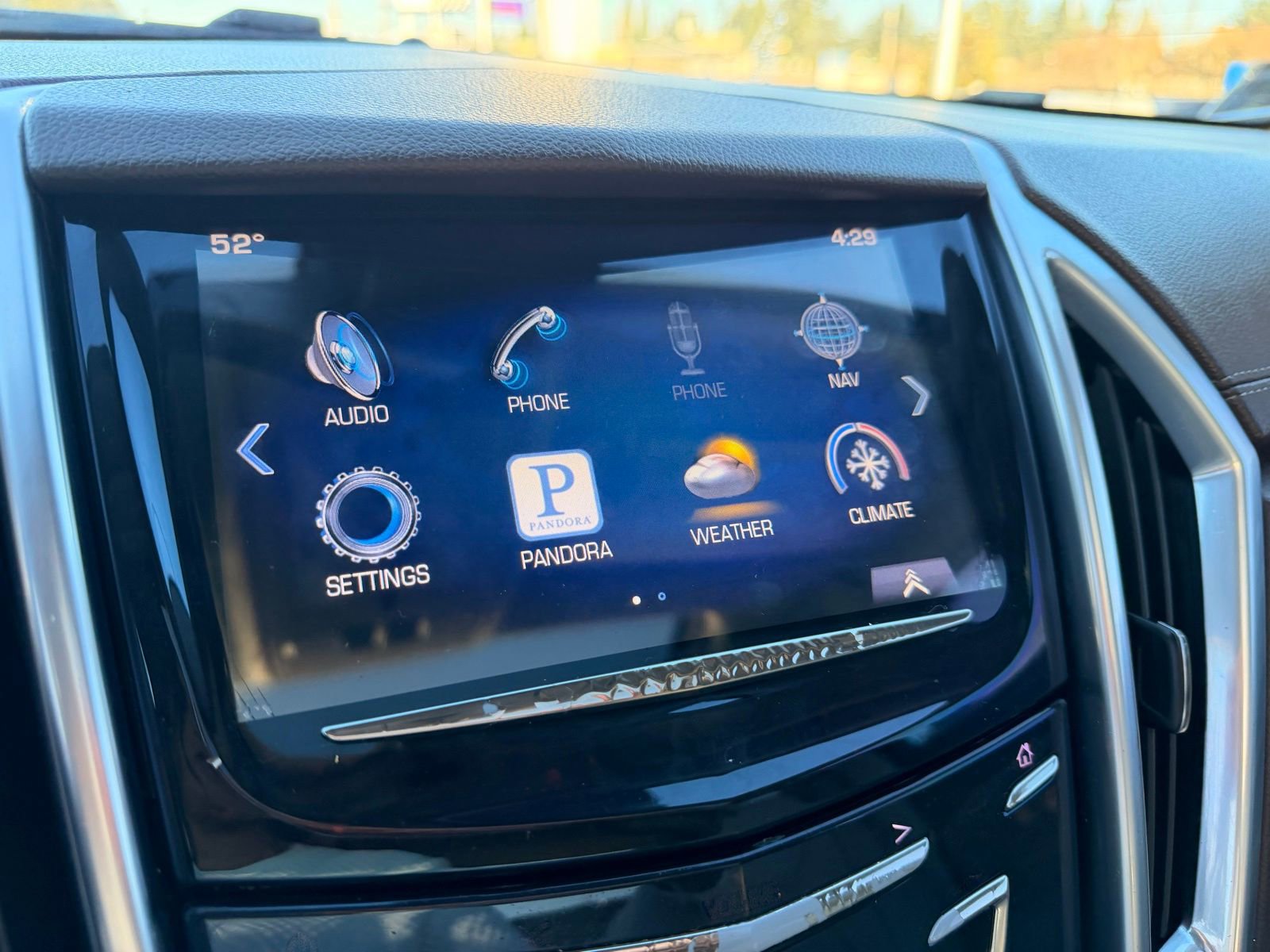 Used 2014 Cadillac SRX Performance w/ Driver Awareness Package image 14