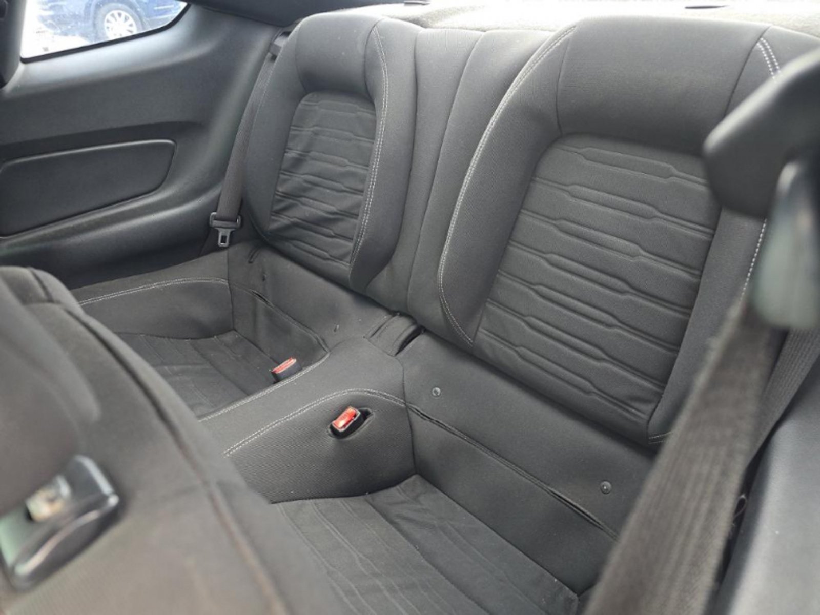 Used 2015 Ford Mustang GT RWD image 19