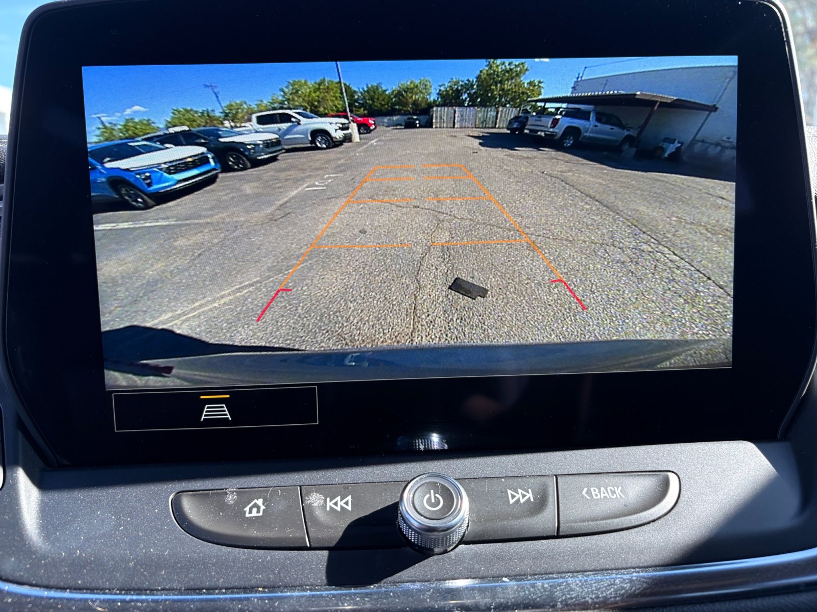 Used 2023 Chevrolet Blazer LT FWD image 19