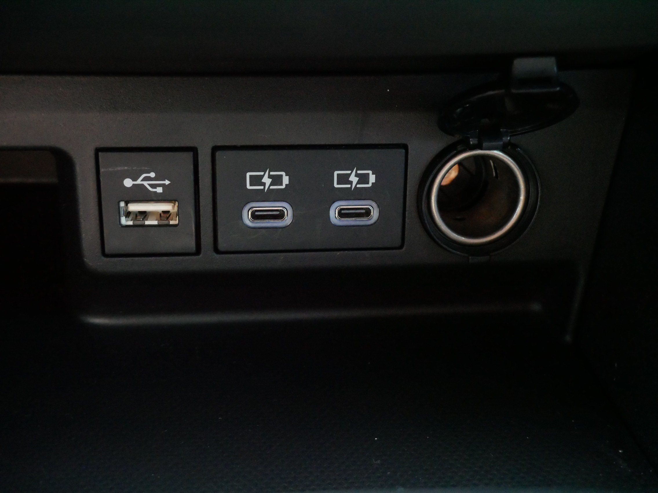 Certified 2026 Toyota Highlander XLE AWD/4WD image 30