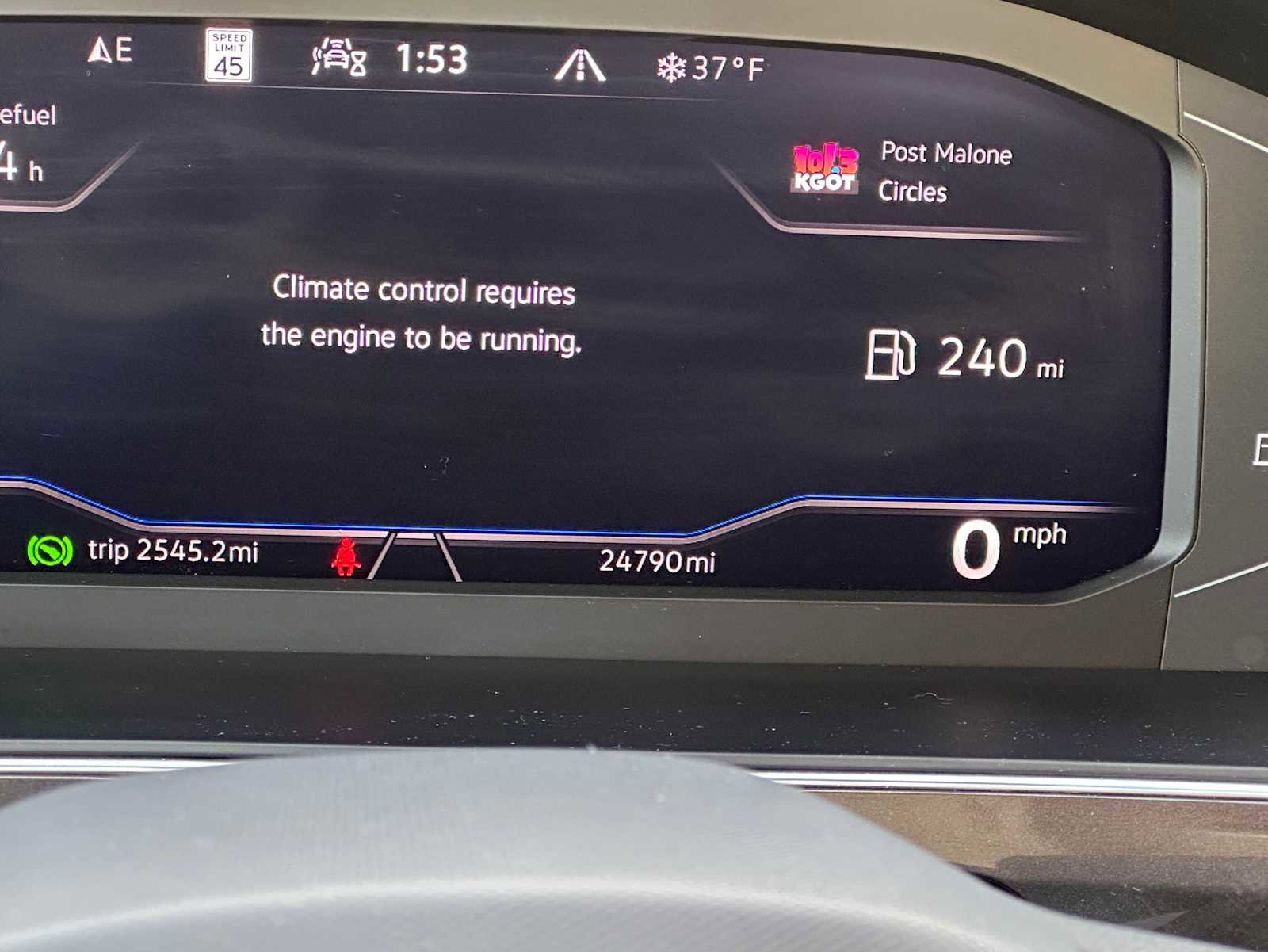 Used 2022 Volkswagen Tiguan SEL R-Line image 25