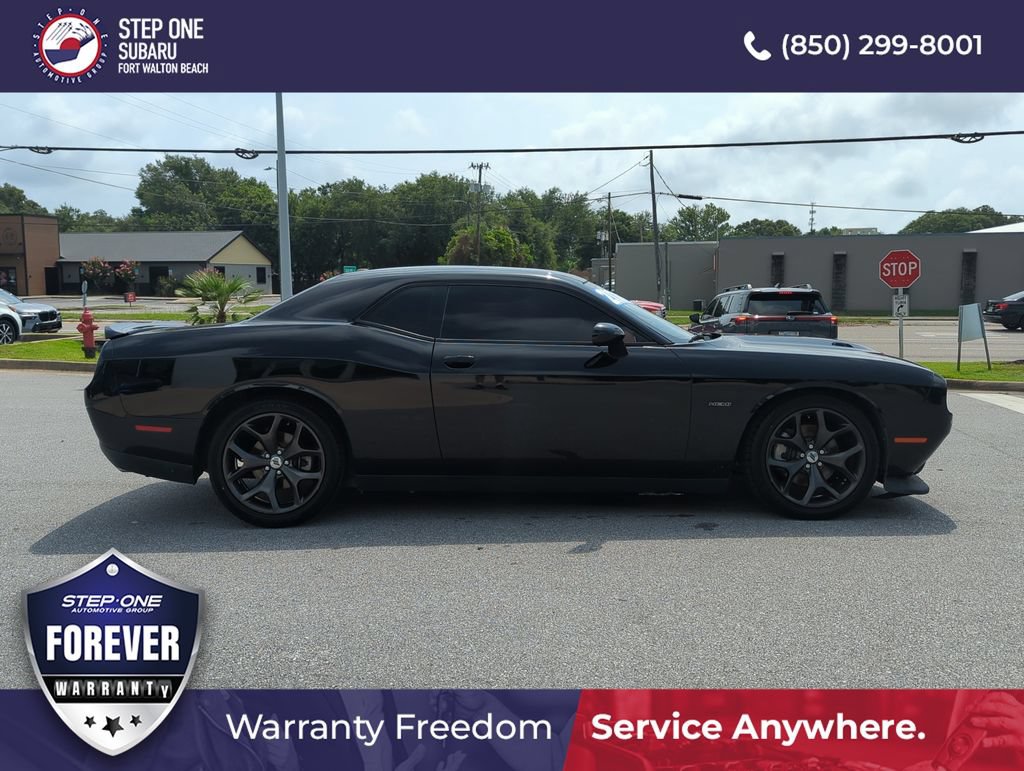 Used 2019 Dodge Challenger R/T RWD image 8