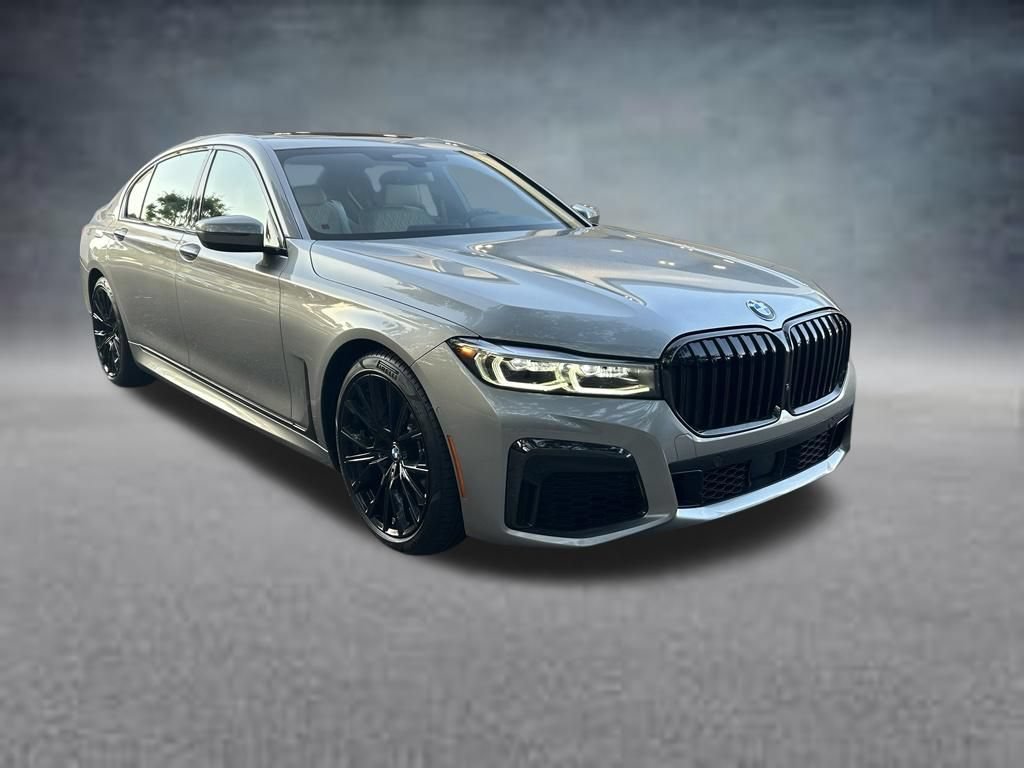 Used 2022 BMW 740i w/ M Sport Package RWD image 2