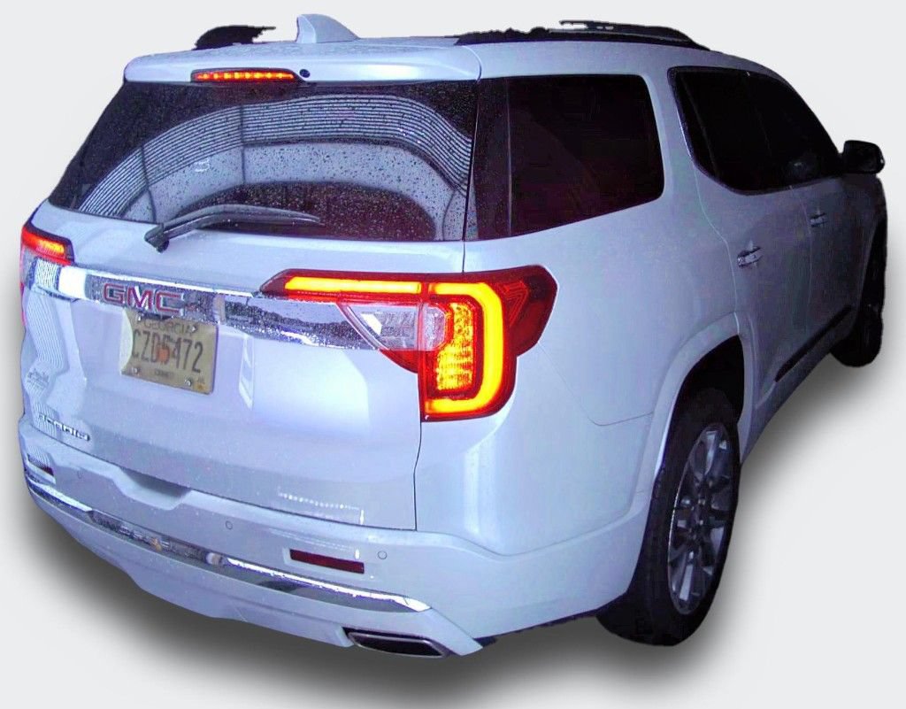 Used 2023 GMC Acadia Denali w/ Denali Technology Package FWD image 6