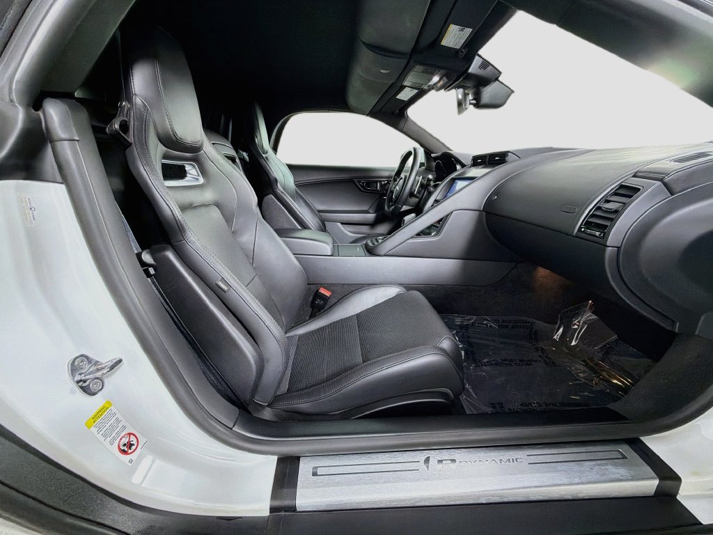Used 2020 Jaguar F-TYPE R-Dynamic AWD/4WD image 26