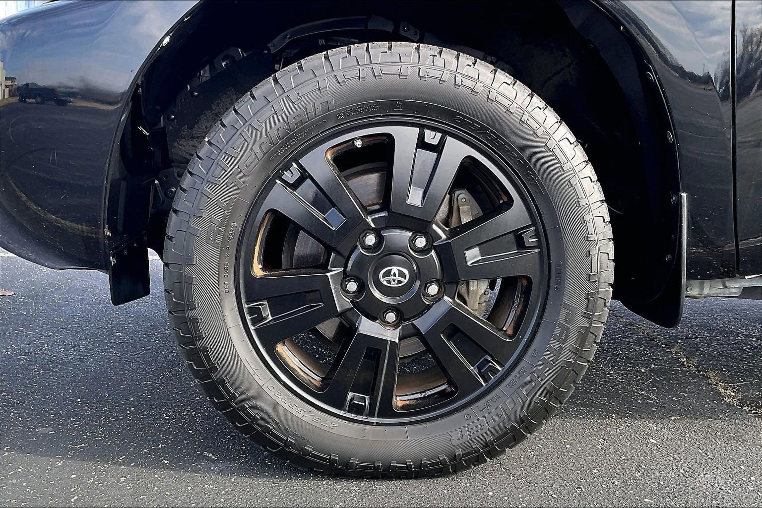Used 2018 Toyota Sequoia TRD Sport image 9