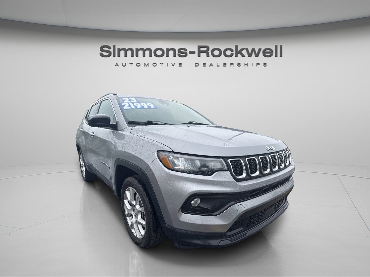 Used 2023 Jeep Compass Latitude AWD/4WD image 5