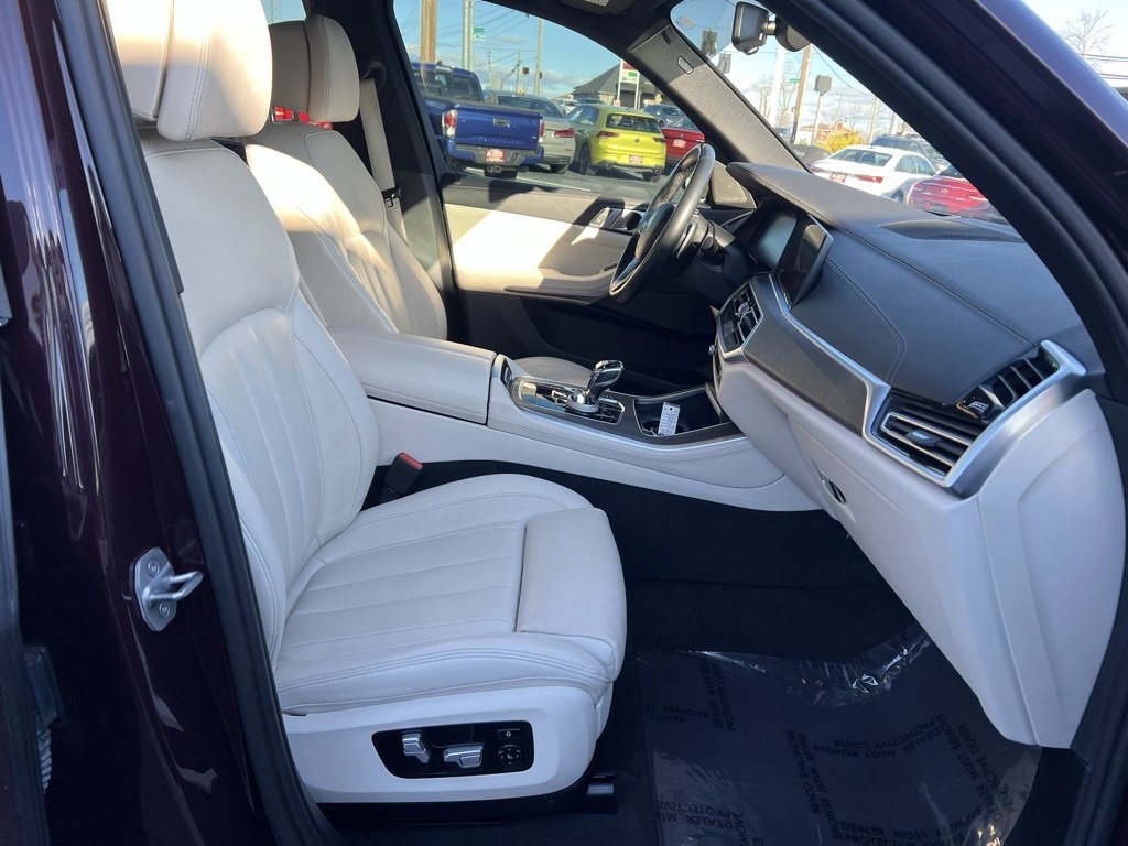 Used 2020 BMW X5 xDrive40i w/ Executive Package image 43