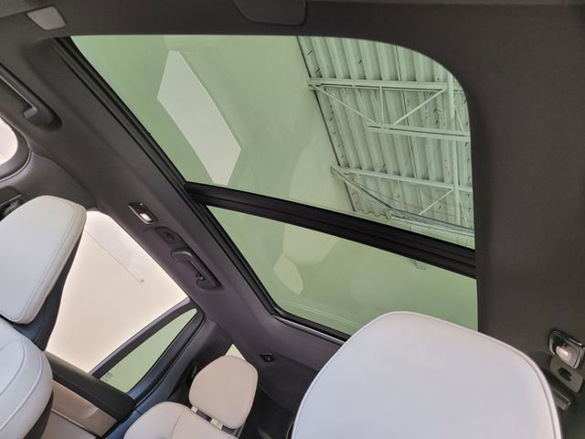 New 2026 Volvo XC90 B6 Plus w/ Protection Package Premier AWD/4WD image 7