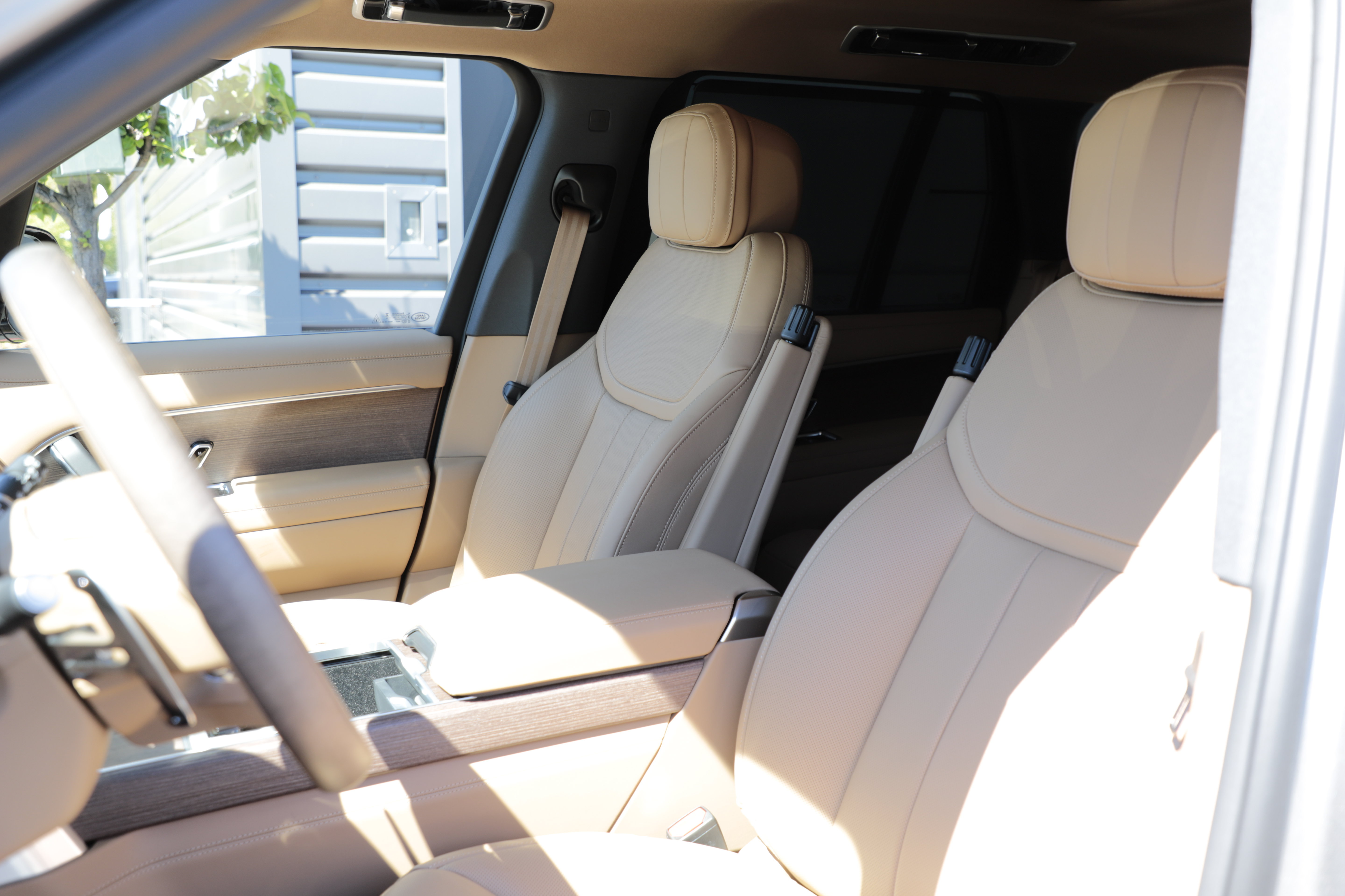 New 2026 Land Rover Range Rover SE AWD/4WD image 17