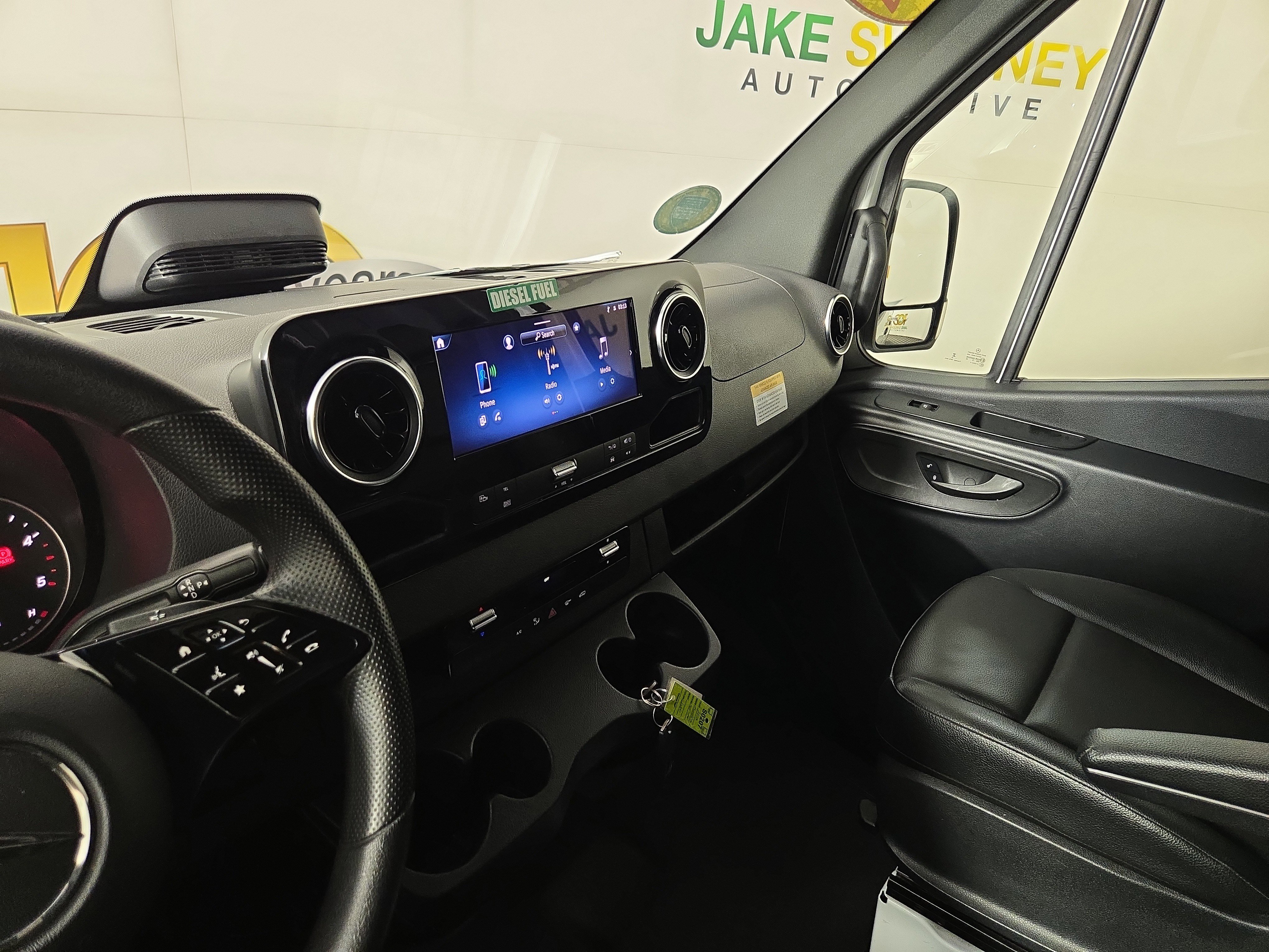 Used 2025 Mercedes-Benz Sprinter 2500 image 24