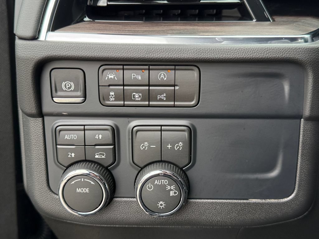 Used 2026 Chevrolet Tahoe LS w/ LPO, Dark Essentials Package AWD/4WD image 20