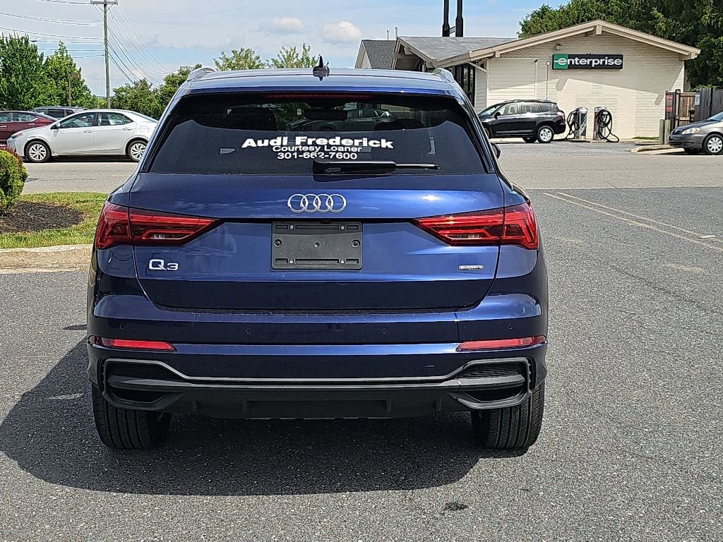Used 2025 Audi Q3 2.0T Premium Plus w/ Premium Plus Package AWD/4WD image 14