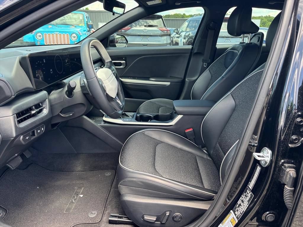 Used 2025 Kia K4 GT-Line w/ GT-Line Sunroof Package FWD image 11