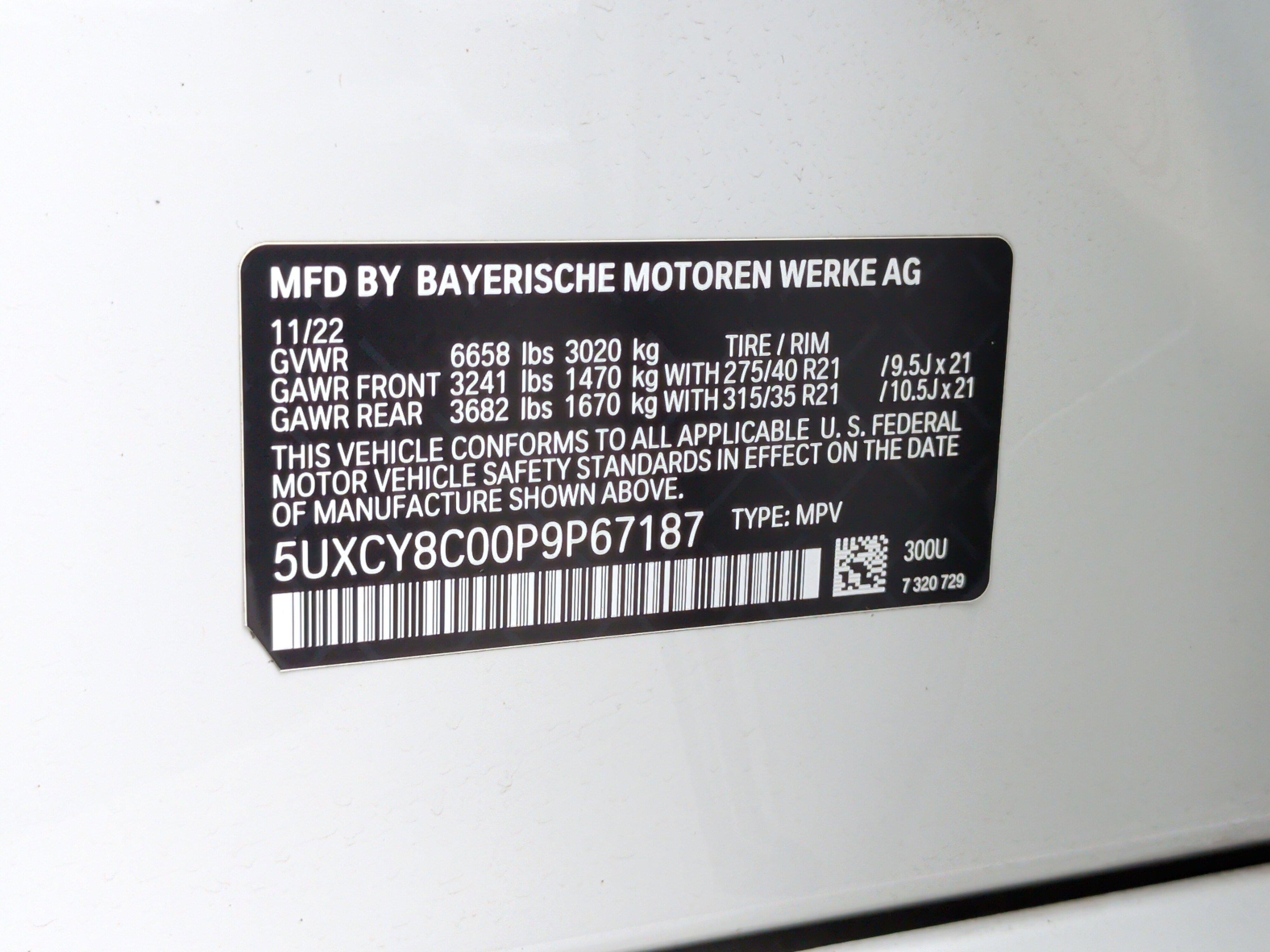 Used 2023 BMW X6 M50i w/ Executive Package image 40