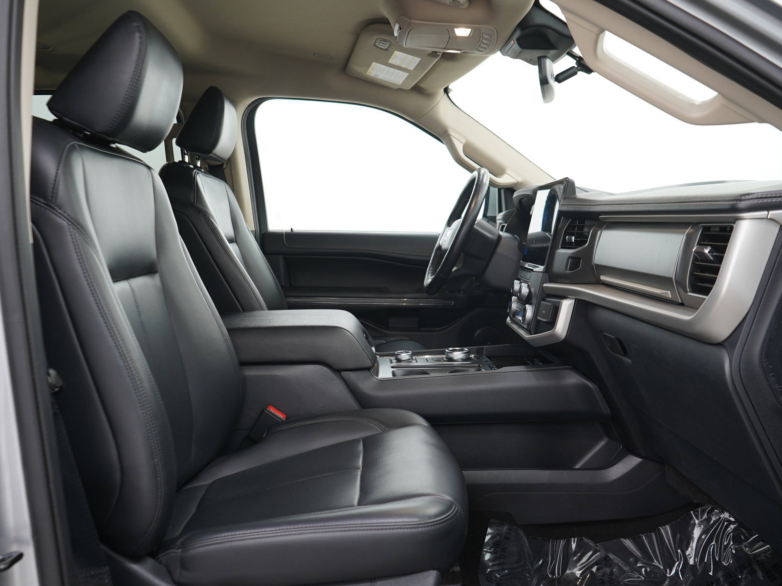 Used 2023 Ford Expedition Max XLT AWD/4WD image 11
