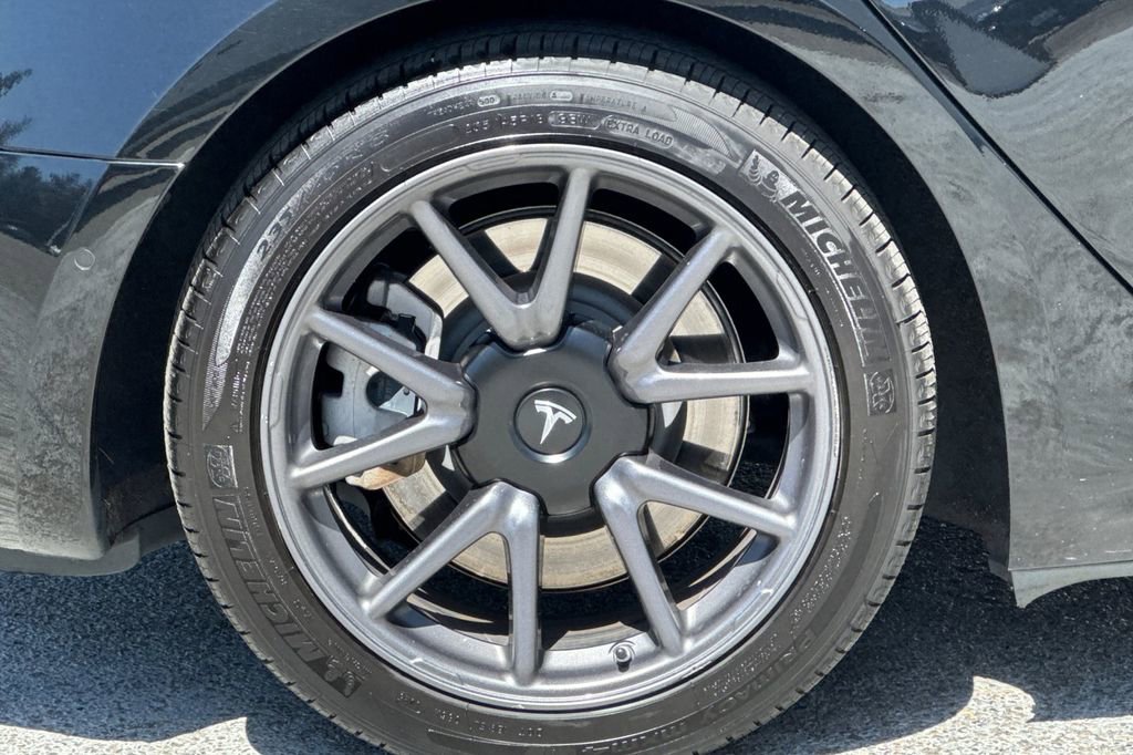 Used 2018 Tesla Model 3 Long Range AWD/4WD image 24