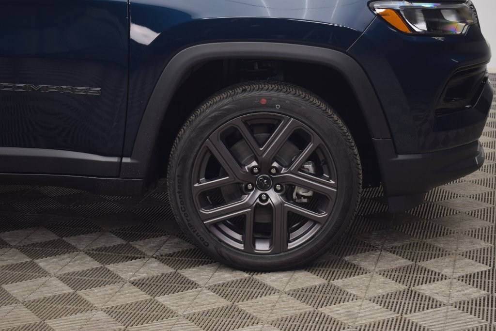 New 2026 Jeep Compass Limited w/ Sun, Sound & Navigation Group AWD/4WD image 6