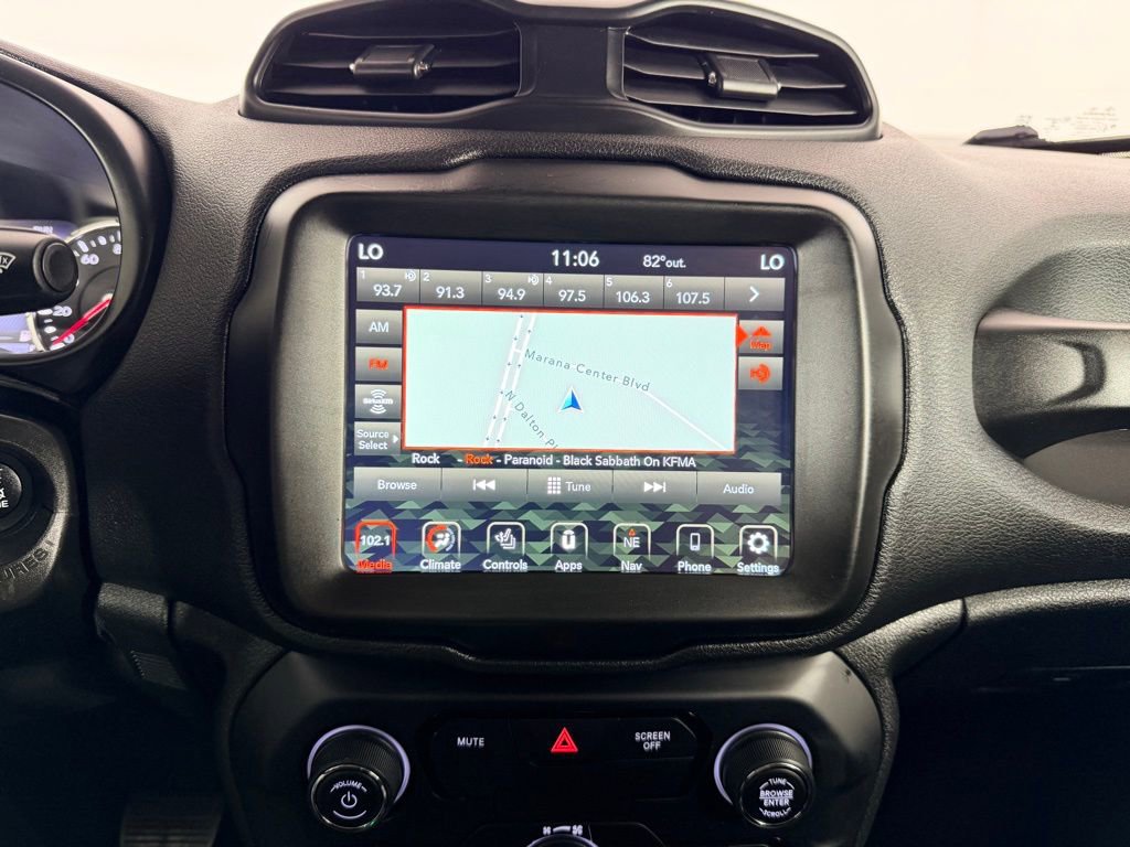 Used 2022 Jeep Renegade Latitude w/ Sun/Sound Group image 19