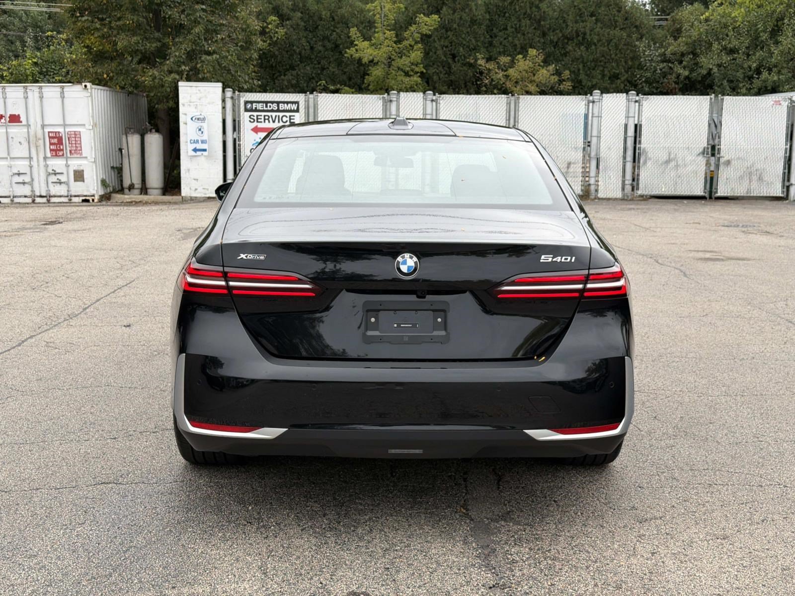 Certified 2027 BMW 540i xDrive AWD/4WD image 11