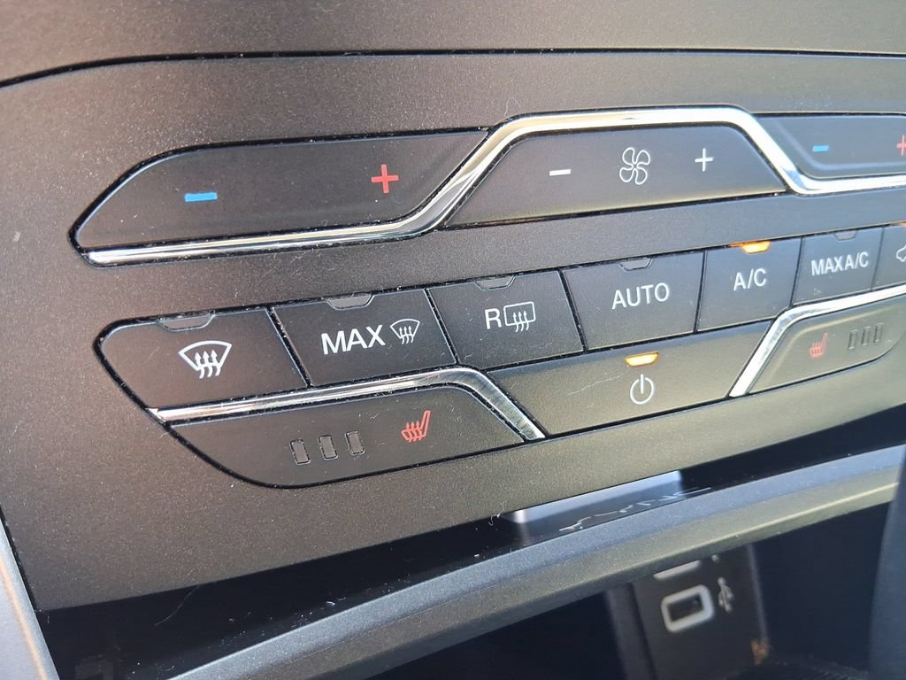 Used 2017 Ford Edge SEL w/ Equipment Group 201A FWD image 30