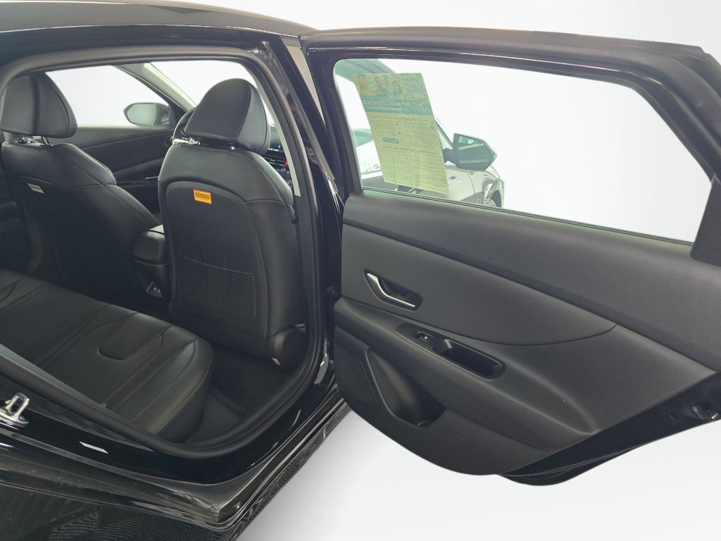 New 2026 Hyundai Elantra Limited FWD image 35