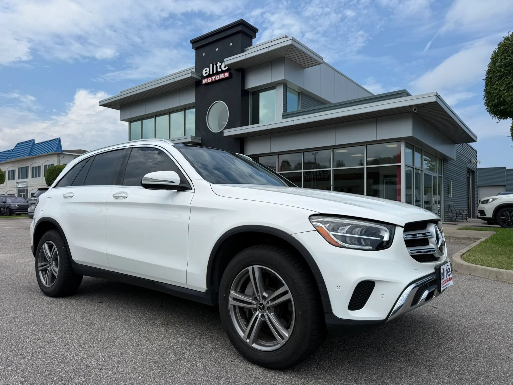 Used 2021 Mercedes-Benz GLC 300 4MATIC image 1